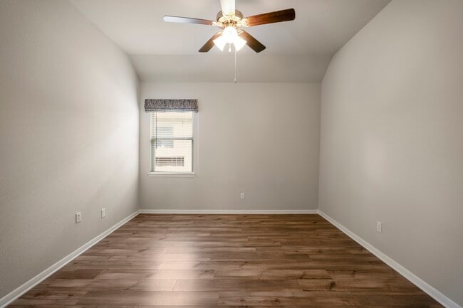 Building Photo - 12197 Pearl Bay Ln