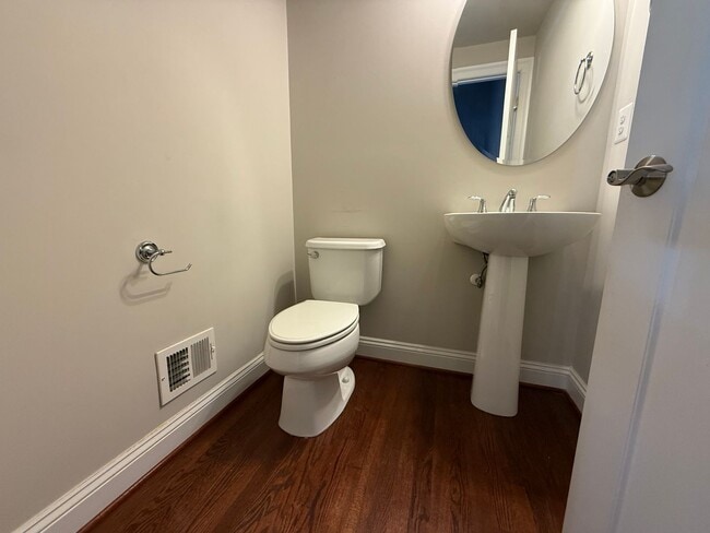 Building Photo - 2126 Avinity Loop