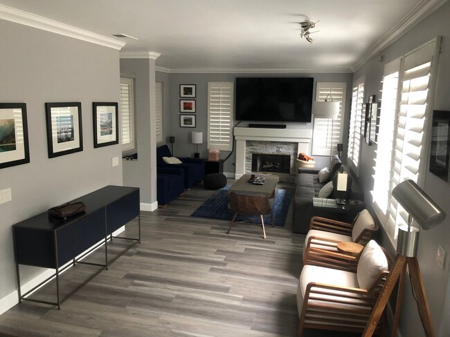 Building Photo - Two Story Brea Home in Desirable Neighborhood