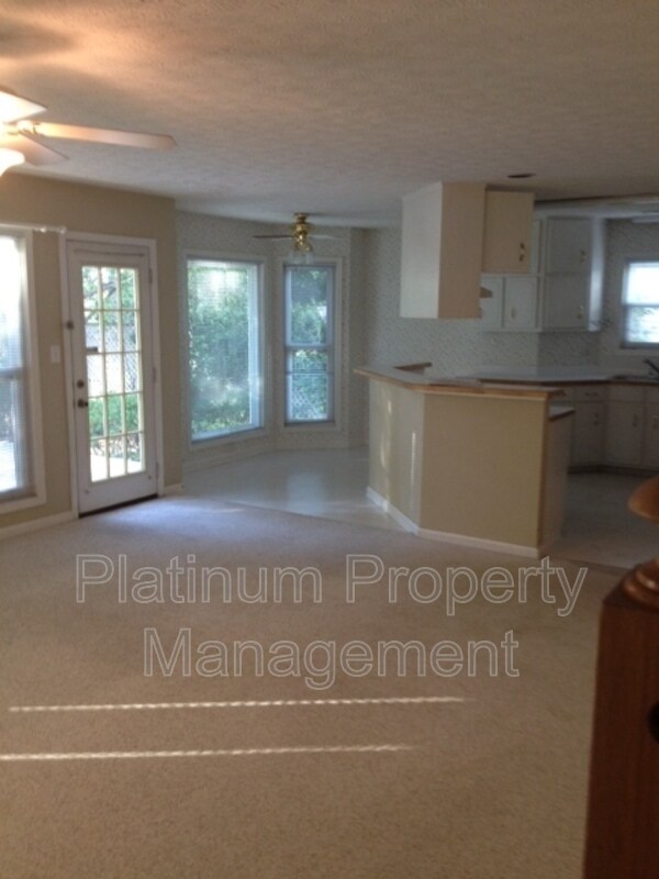 Building Photo - 1020 Twin Brook Ct NW