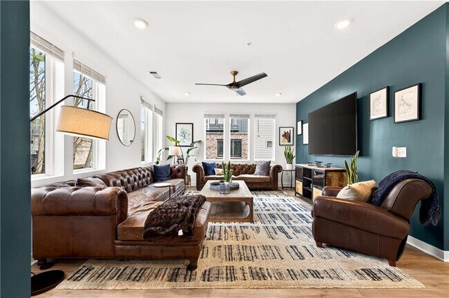 Building Photo - 377 Grant Cir SE