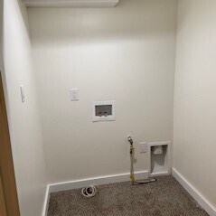 Laundry hook ups - 1640 S 1300 E