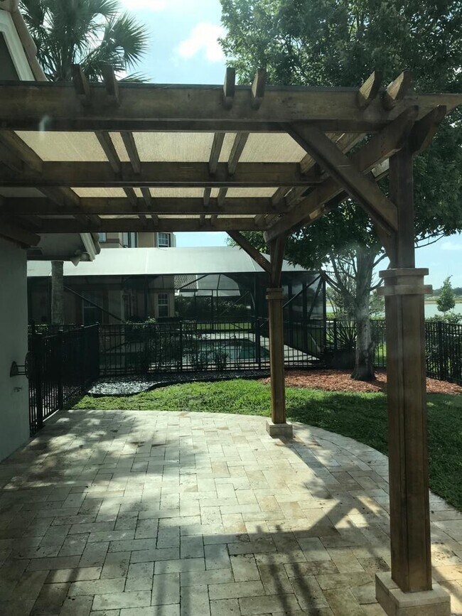 Building Photo - 2748 Oak Tree Ln