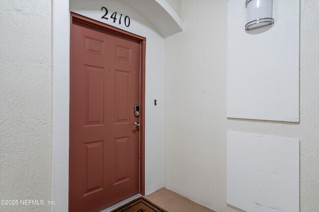 Building Photo - 11251 Campfield Dr