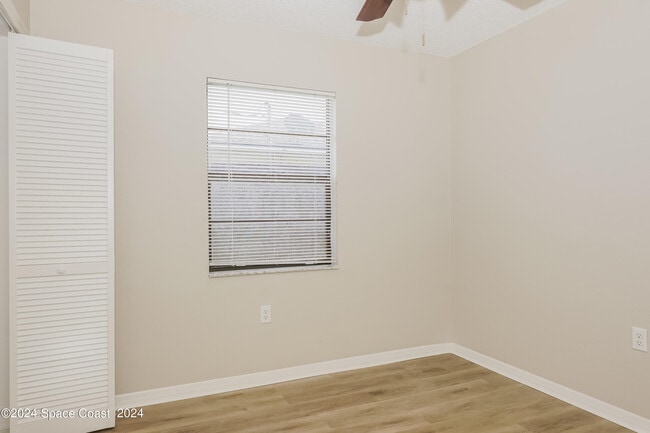 Building Photo - 6830 Caliph Ave