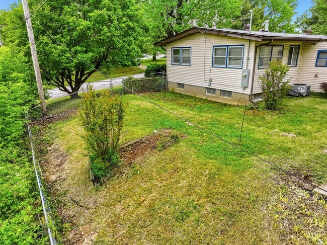 Building Photo - 3034 Forge Dr