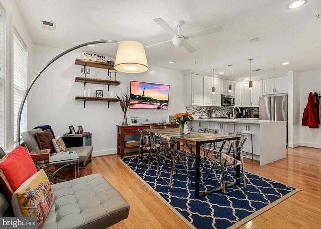 Building Photo - 1515 11th St NW