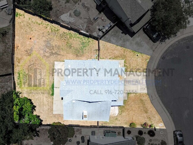 Building Photo - Spacious 3-Bedroom Retreat with 2.5 Baths in Prime Elk Grove Location