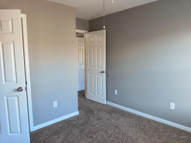 Building Photo - 75 Canyon Oak Loop
