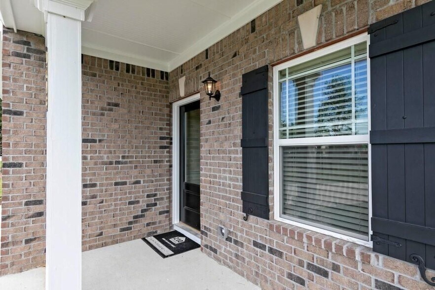 Building Photo - 1856 Hanover W Dr