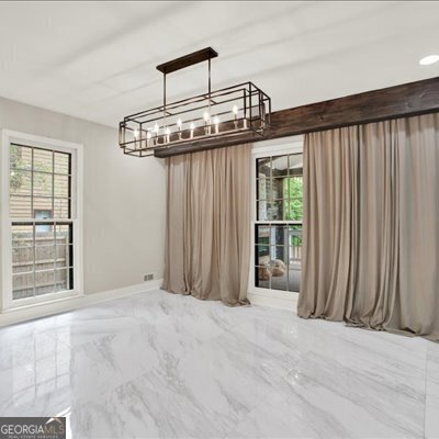 Building Photo - 3270 Brookview Dr