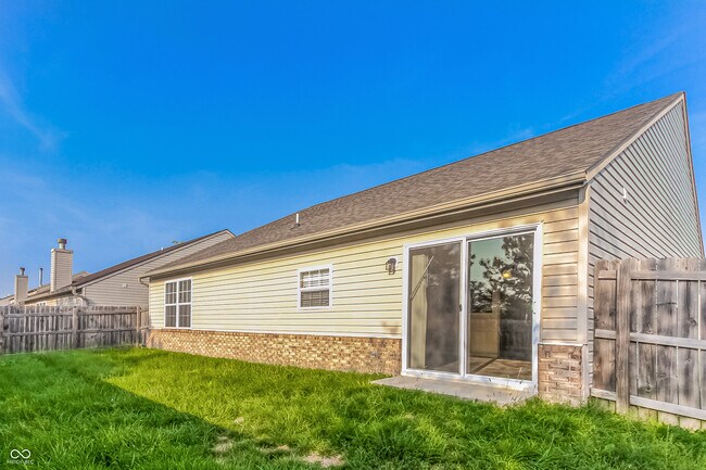 Building Photo - 2226 Leaf Dr