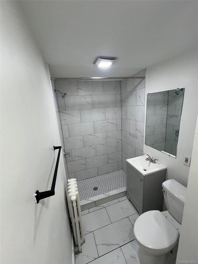 Building Photo - 175 Washington St