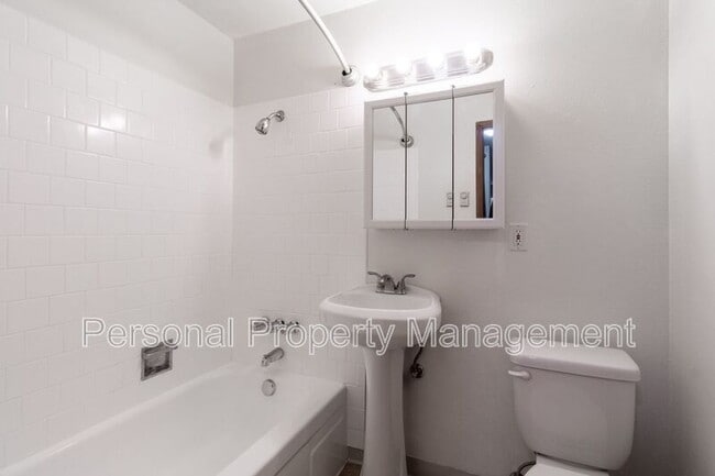 Building Photo - 3100 V St