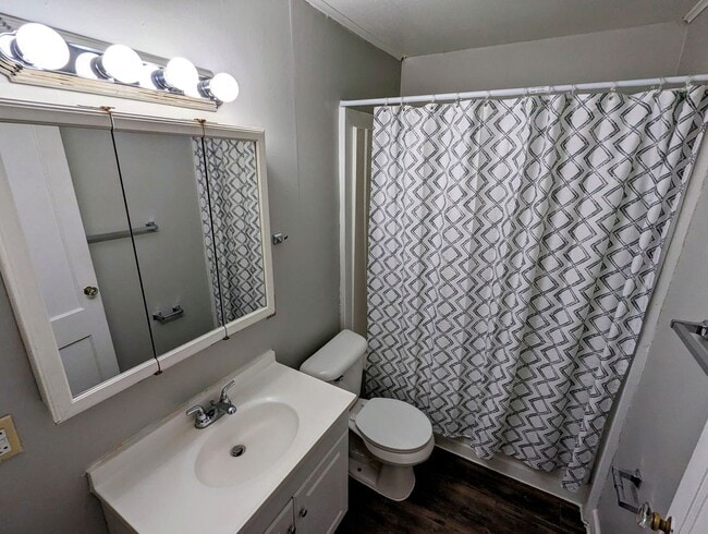 Building Photo - Nicely updated three-bedroom ranch with garage.