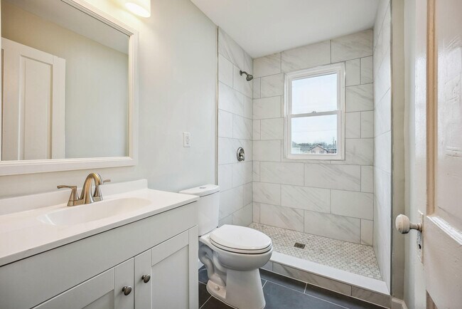 Building Photo - 189 W Park Ave