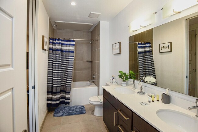 Building Photo - 6803 Staffordshire Crescent