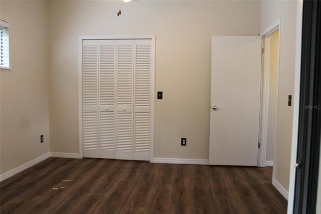 Building Photo - 4020 NW 17 Terrace