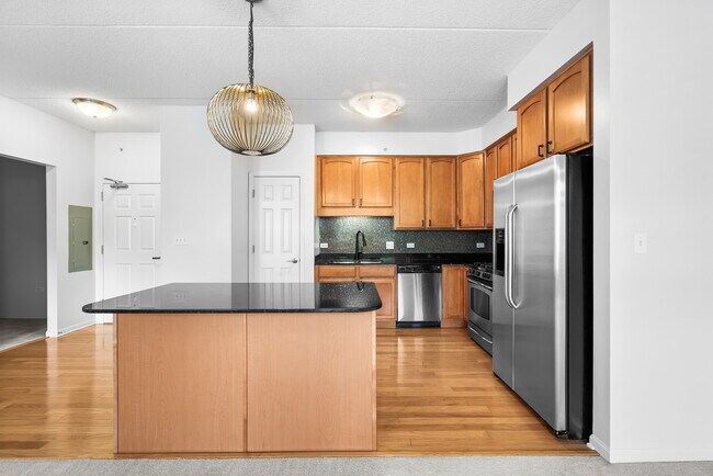 Building Photo - 77 N Quentin Rd