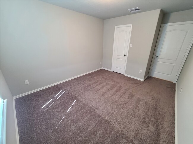 Building Photo - 7402 Arabian Moon Trail