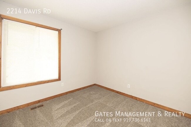 Building Photo - 2214 Davis Rd