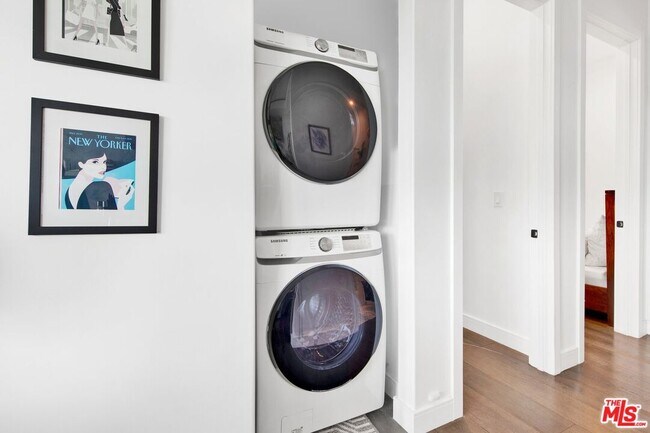 Building Photo - 4839 Seldner Ave