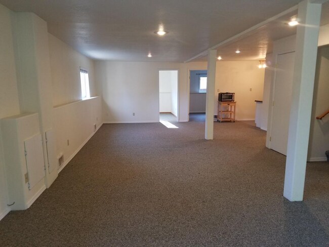 Primary Photo - 28413 N Selkirk View Dr