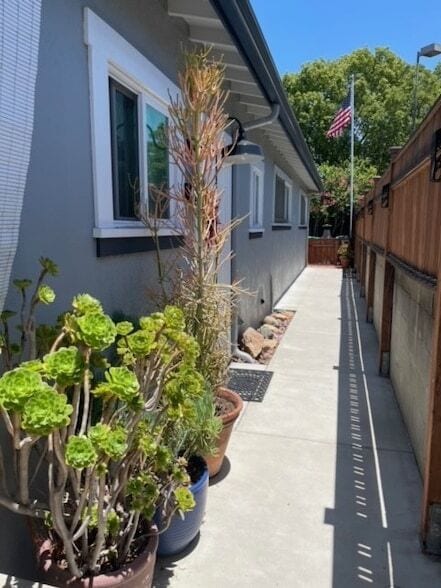 Building Photo - 185 N Grand St