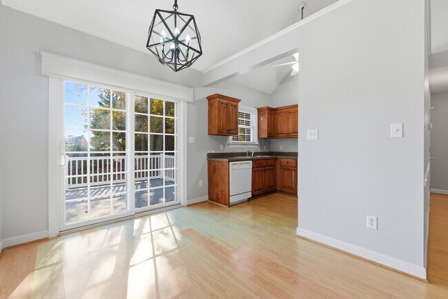 Building Photo - 1611 York Rest Ln