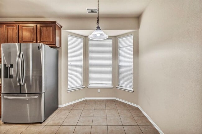 Building Photo - 3748 Pine Needle Cir