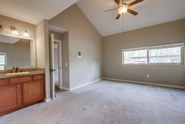 Building Photo - 1350 N Escondido Blvd