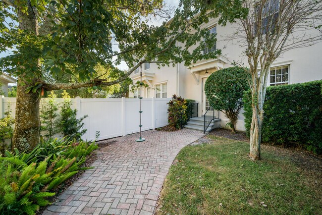 Building Photo - 2911 Upper Park Rd