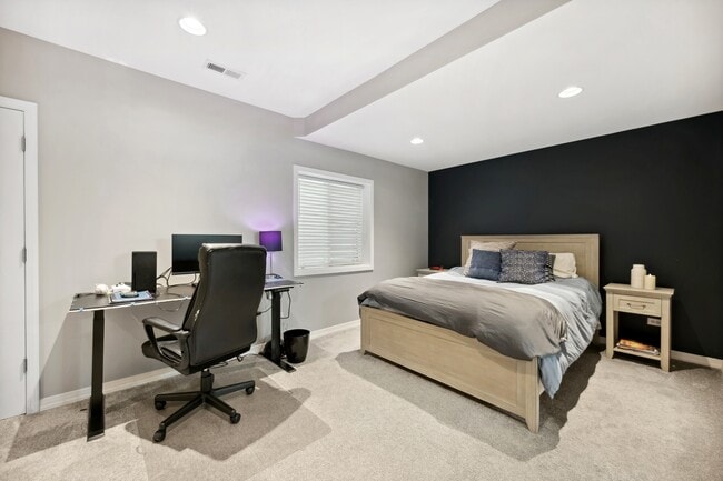 Building Photo - 3146 Valcour Dr
