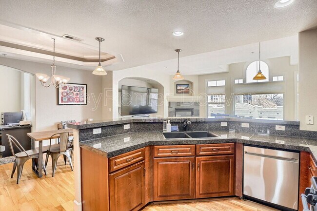 Building Photo - 1735 N Ogden St