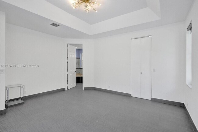 Building Photo - 1251 Hayes St