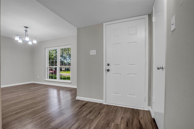 Building Photo - 6731 Gettysburg Dr