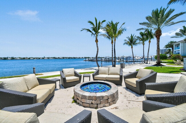 Building Photo - 1 Water Clb Wy