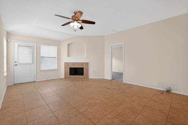 Building Photo - 20114 Larkspur Landing