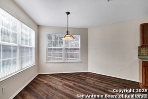 Building Photo - 827 Clover Creek