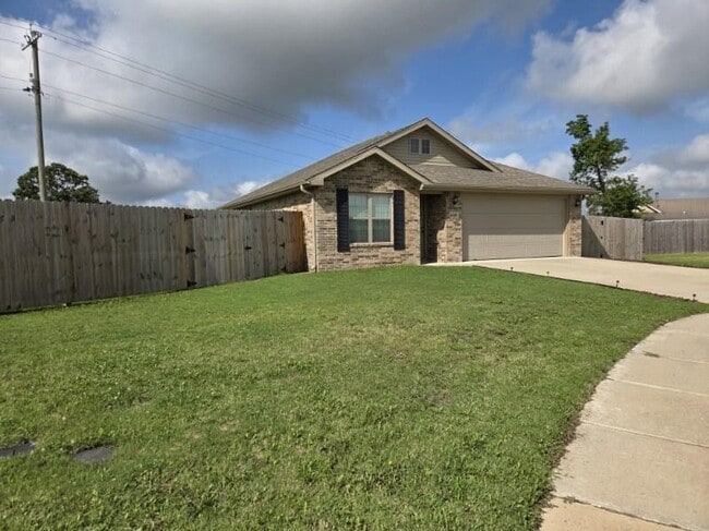 Building Photo - 4000 E Razorbill Dr