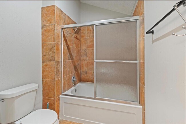 Building Photo - 25510 Chapel Ridge Ln