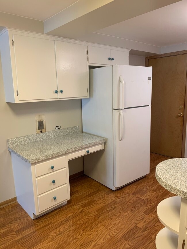 Building Photo - 5415 N Monitor Ave