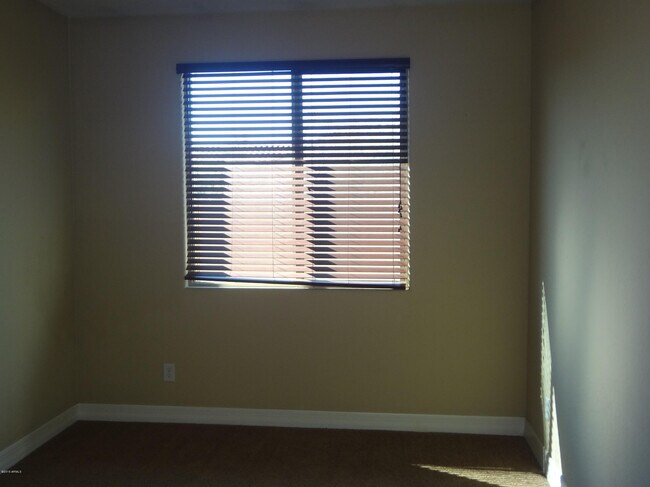 Building Photo - 1575 W Pelican Ct