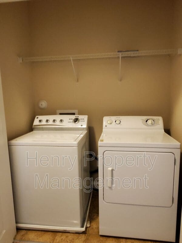 Building Photo - 2816 Carter Finley Place