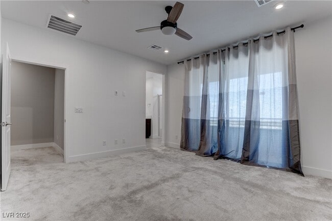 Building Photo - 752 Echelon St