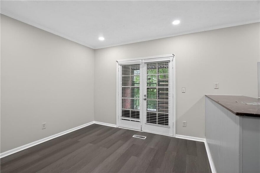 Building Photo - 105 Glen Acres Ct