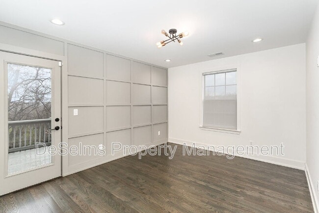 Building Photo - 4423A Providence Heights