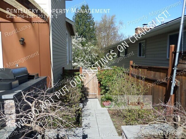 Building Photo - 5039 S 178th St