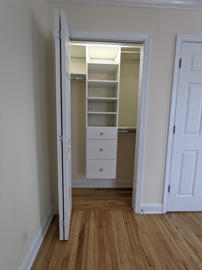 Building Photo - 76 St Paul St