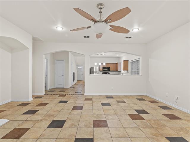 Building Photo - 3944 Diamond Ridge Dr